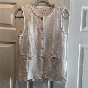 NWT-LOFT white Textured vest Top with Gold Buttons and pockets Size XL
